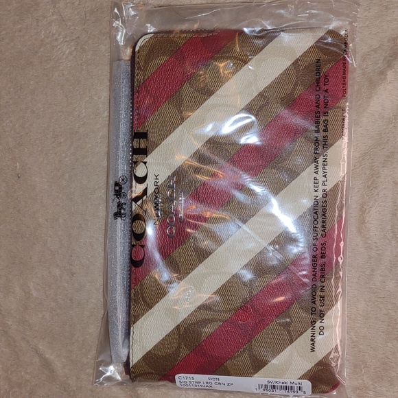 COACH,🇺🇲 Large Corner Zip in Signature Canvas with Diagonal Stripes - Picture 10 of 10